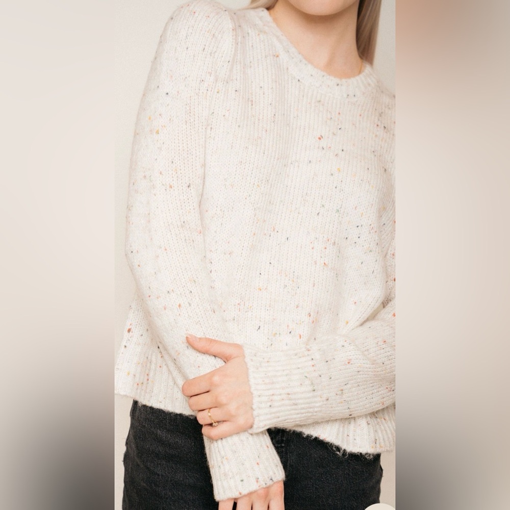 Jackson Rowe Oatmeal Acrylic Knit Sweater w Subtle Flecks of Pink & Blue Size L